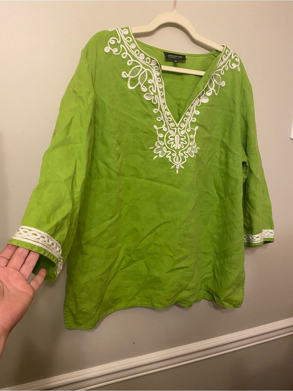 Jones New York Lime Green Embroidered V-Neck Tunic